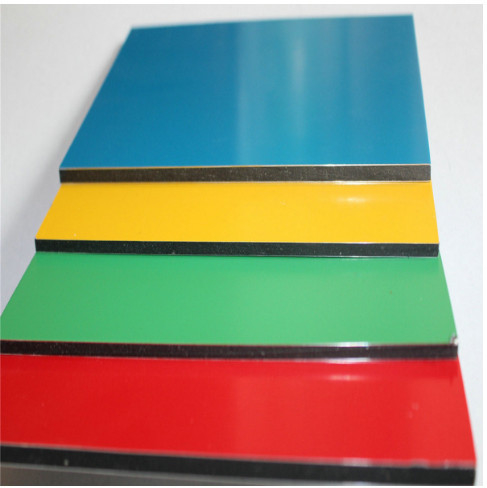Panel Komposit Aluminium Lukisan Alucobond ACP Berkilau Tinggi Untuk Lapisan Papan Papan, Lantai Dinding Tirai Dan Dekorasi Interior Tempat perlindungan dalam ruangan