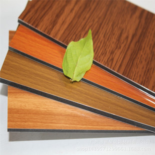 Panel Papan Komposit Aluminium PE Ringan Berbagai Warna Polyethylene