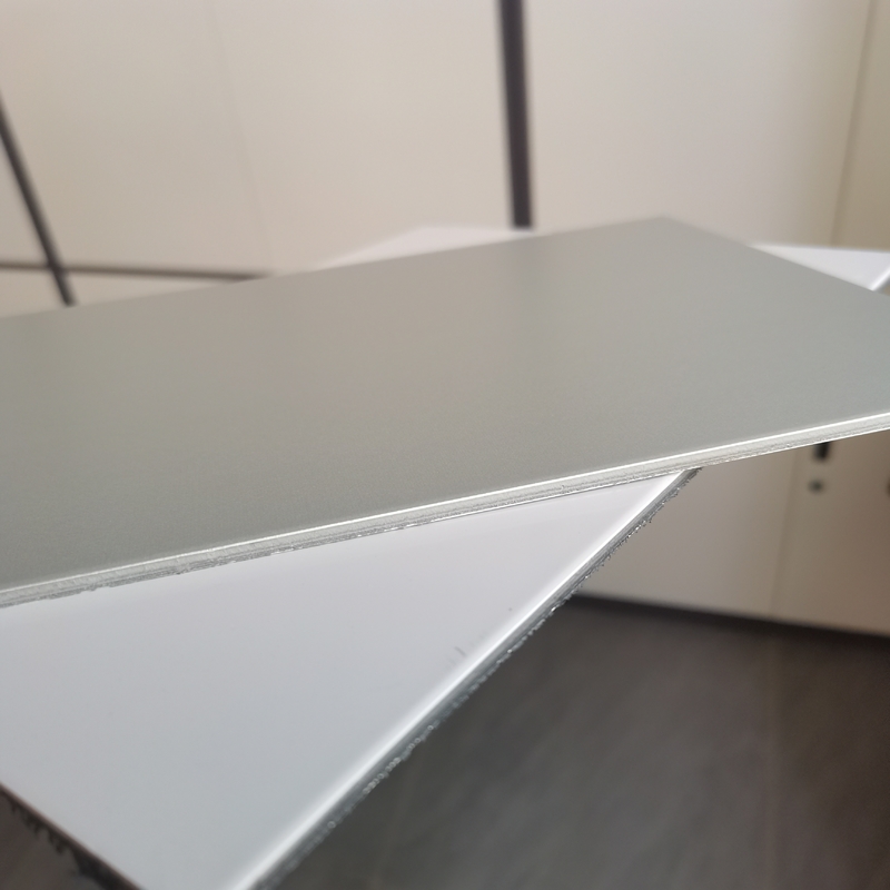 ALD 8802 perak abu-abu inti yang tidak dapat dipecahkan Panel komposit aluminium untuk signage dan bahan bangunan