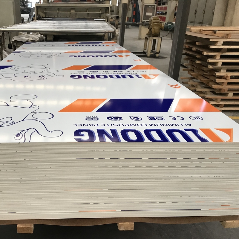 Supplier Fireproof Drawing Aluminium Composite Panel Untuk Curtain Wall Eaves Shelter Indoor