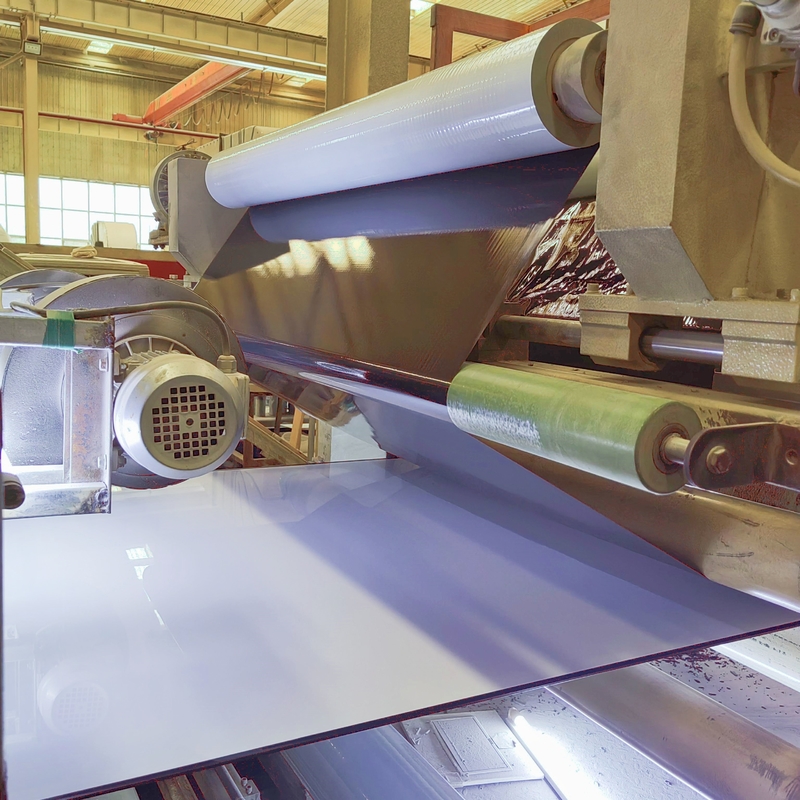 Panel komposit aluminium inti PE yang tidak dapat dipecahkan 3 mm ACM putih berkilau ACP untuk Bahan Bangunan