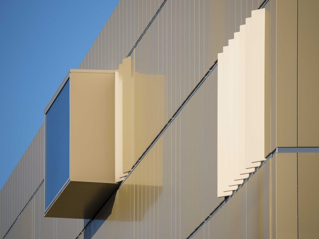 Panel Komposit Aluminium ACP Alucbond Untuk Billboard Cladding Curtain Wall Eaves Dekorasi Interior
