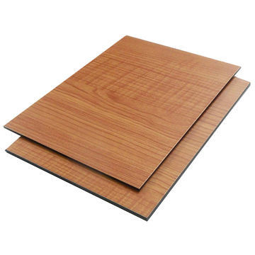 Pemasangan Aman Panel Komposit Aluminium Kayu 4mm, Lapisan PVDF, Isolasi Suara untuk Panel Dinding Bandara Berkualitas Alucobond