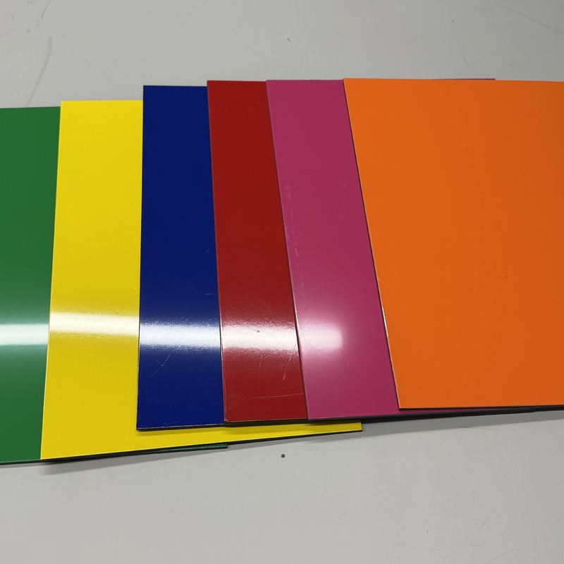 Modern 2mm-6mm Waterproof Alucbond Aluminium Composite Panel Untuk Curtain Wall Eaks Tempat perlindungan dalam ruangan
