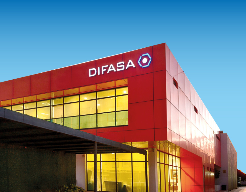 4*0.50mm B1 tahan api PVDF ACP Aluminium Composite Panel untuk dinding eksterior