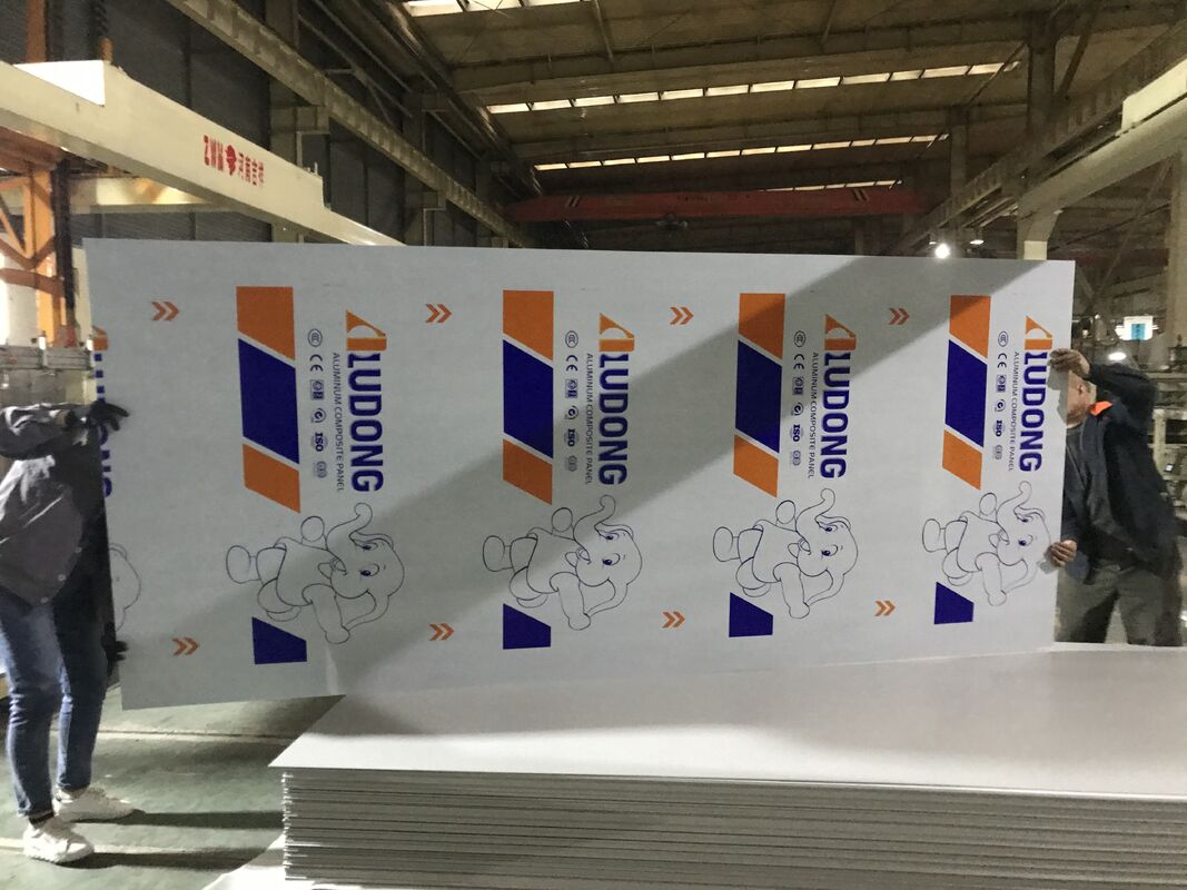 Yunani Panel Komposit Aluminium Kualitas PE Untuk Tanda dan Dekorasi Interior