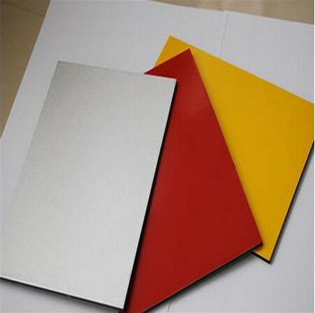 Panel Sandwich Aluminium Anticollision Kekuatan Superior Dan Ujung Mill Untuk Kinerja Optimal