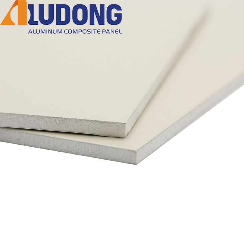 Pengiklanan PE Core 0.3mm ACP Alucobond Drawing Aluminium Composite Panel Untuk Curtain Wall Eaves Indoor Shelter