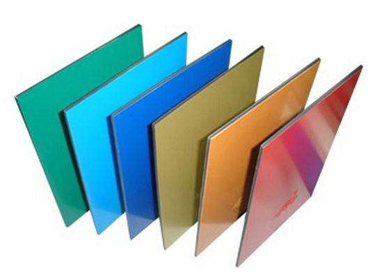 Gloss Tinggi T8 Brushed Aluminium Sheets Oksidasi Anodik untuk dekorasi