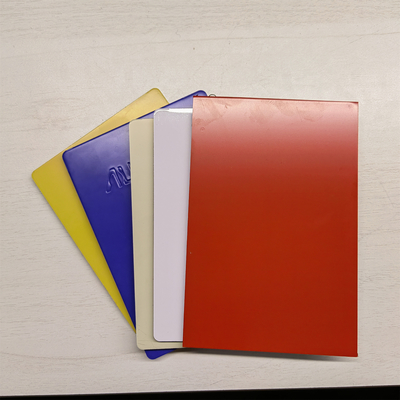 Dinding Panel Komposit Aluminium PE Tak Terputus 3mm Untuk Billborad 0.21mm * 0.21mm