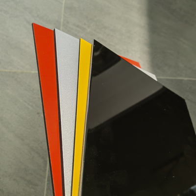 1.5mm-8mm Ketebalan Polyvinylidene Fluoride Aluminium Panel dengan kekuatan pengelupasan tinggi