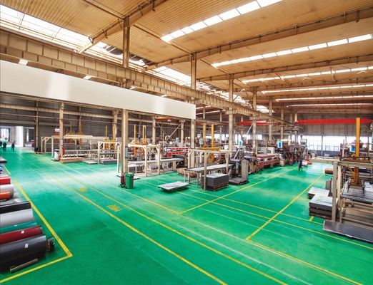 Panel komposit aluminium PE dengan lapisan tahan api dan cat nanometer pembersih diri untuk perlindungan jangka panjang