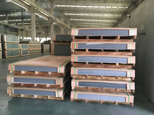 Panel Komposit Dinding Tirai Aluminium PE Tahan Korosi 1570mm